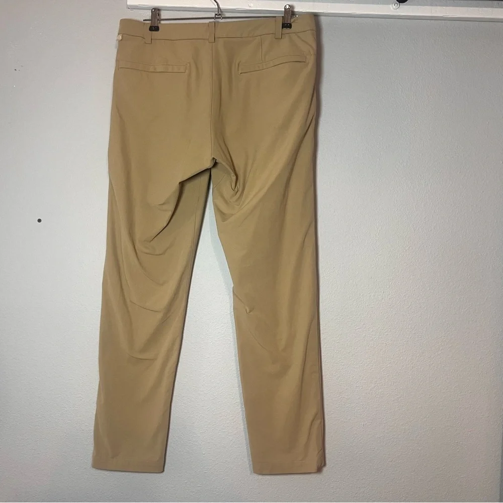 Lululemon Commission Pants Classic Men's Size 33 Khaki Tan Flaw